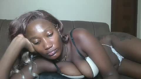 pretty gal online show from April 2026 11:24:01 PM