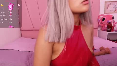Snapshot of misss__luna chatting on February 2025 10:20:02 PM Luna online show from February 2025 10:20:02 PM