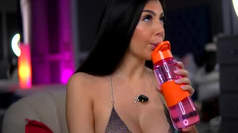 Megann online show from April 2026 08:45:01 AM