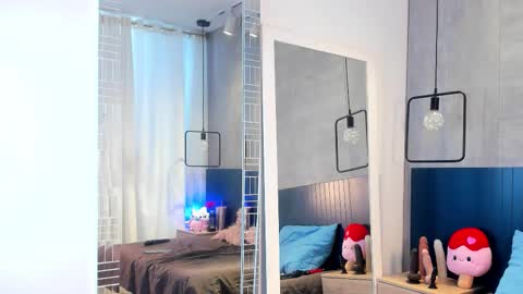 victoria  online show from February 2026 07:45:01 PM