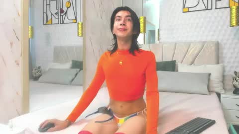 Snapshot of missscarlett__ chatting on June 2026 10:10:02 PM missscarlett__ online show from June 2026 10:10:02 PM