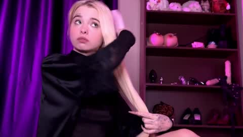 Misss Lola Angel online show from January 2025 01:52:02 PM