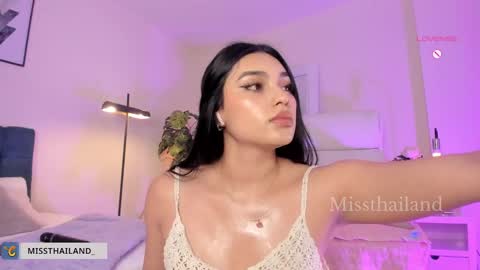 Snapshot of missthailand_ chatting on January 2025 11:19:01 PM Fernanda Davila online show from January 2025 11:19:01 PM