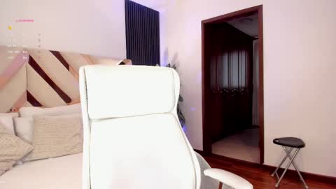 Snapshot of missthailand_ chatting on September 2025 12:08:02 PM Fernanda Davila online show from September 2025 12:08:02 PM