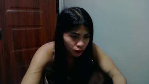 Snapshot of missunknownxoxo chatting on May 2026 02:45:01 PM sofia online show from May 2026 02:45:01 PM