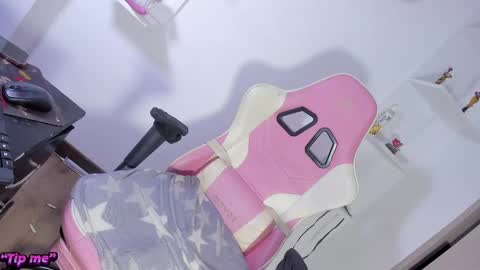 Snapshot of missvalensofi chatting on January 2025 10:56:01 AM missvalensofi online show from January 2025 10:56:01 AM