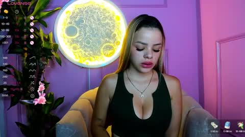 Snapshot of missvalery1 chatting on February 2025 11:45:01 PM missvalery1 online show from February 2025 11:45:01 PM