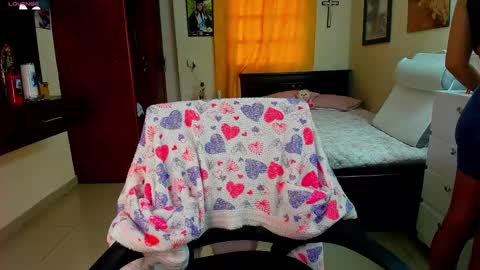 Snapshot of missvalery1 chatting on September 2025 08:53:02 PM missvalery1 online show from September 2025 08:53:02 PM