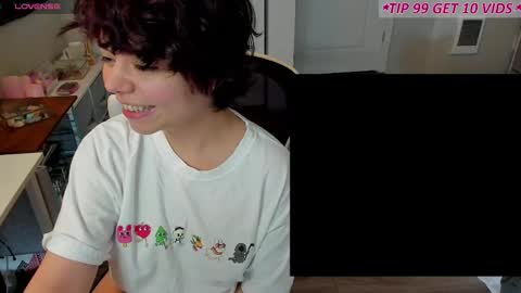 V Nessa online show from April 2026 06:42:01 PM