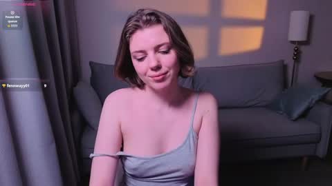 Polly online show from June 2026 10:10:01 PM