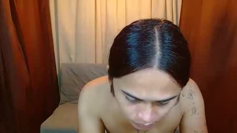 Snapshot of missviolet11 chatting on October 2025 07:28:01 AM SweetViolet online show from October 2025 07:28:01 AM