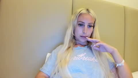 Missy matrix online show from November 2025 05:24:02 PM