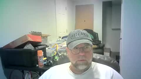 Snapshot of mister_happy567 chatting on April 2026 06:03:02 AM Mr. Happy online show from April 2026 06:03:02 AM