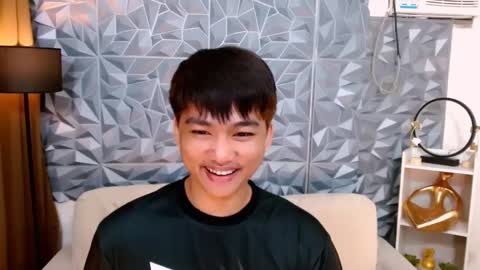 Snapshot of mister_officer chatting on February 2025 04:18:02 AM SAINT SACHI  will make your day  online show from February 2025 04:18:02 AM