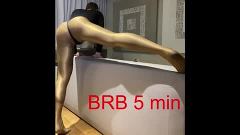 Snapshot of misterbobbyxx chatting on October 2025 04:22:02 AM misterbobbyxx online show from October 2025 04:22:02 AM