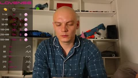 MIsterjames  online show from December 2024 12:19:01 PM