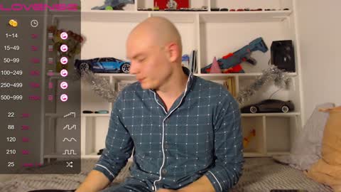 MIsterjames  online show from January 2025 05:05:02 PM