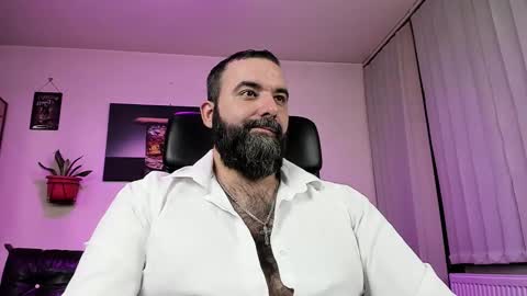 Snapshot of misterlov3r chatting on March 2025 04:24:02 AM misterlov3r online show from March 2025 04:24:02 AM