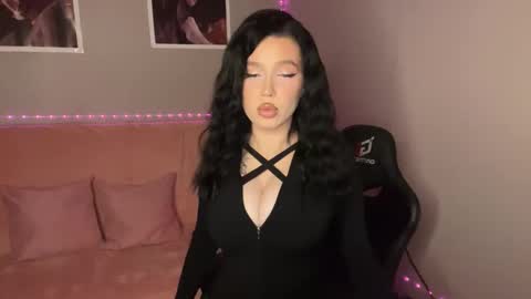 Snapshot of mistress_of_hearts chatting on October 2025 07:57:02 PM Mia online show from October 2025 07:57:02 PM