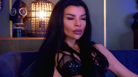 Elenia online show from February 2026 02:11:02 PM