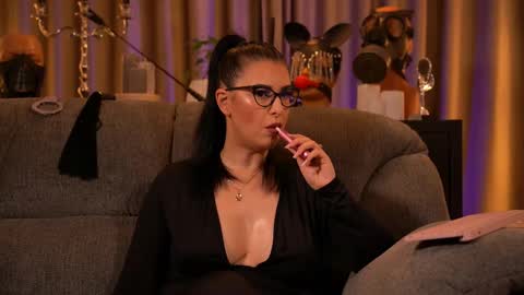 Mistress Kelly online show from September 2025 01:07:02 AM