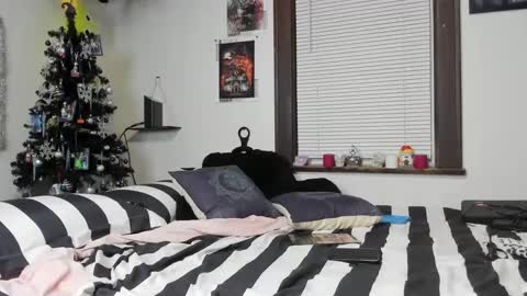 MistressLynn online show from December 2024 04:22:02 AM