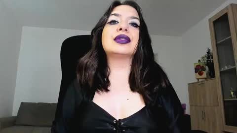 Snapshot of mistressmichelle5 chatting on June 2026 02:33:01 PM YourGoddessM online show from June 2026 02:33:01 PM