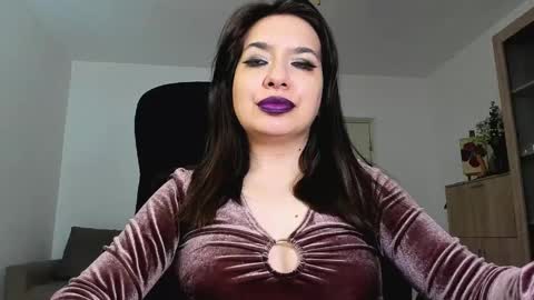 Snapshot of mistressmichelle5 chatting on June 2026 10:54:02 AM YourGoddessM online show from June 2026 10:54:02 AM