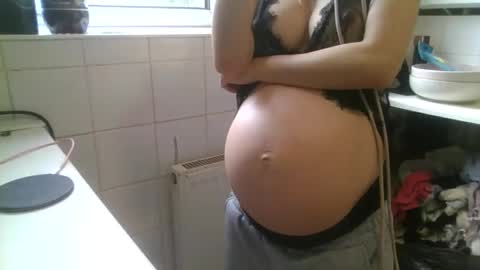 Snapshot of mistressmilly32 chatting on May 2026 12:22:02 PM mistressmilly32 online show from May 2026 12:22:02 PM