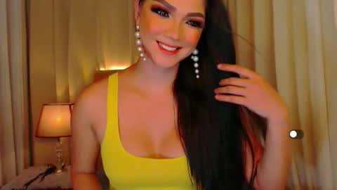 Snapshot of mistressseductionleah chatting on April 2026 09:31:01 PM Leah online show from April 2026 09:31:01 PM