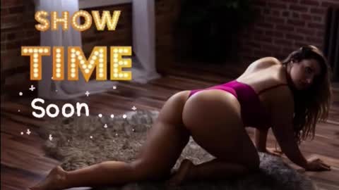 Miss X online show from November 2025 11:01:02 AM