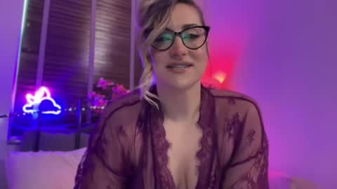 Snapshot of mistresssx chatting on May 2026 02:44:02 PM Miss X online show from May 2026 02:44:02 PM