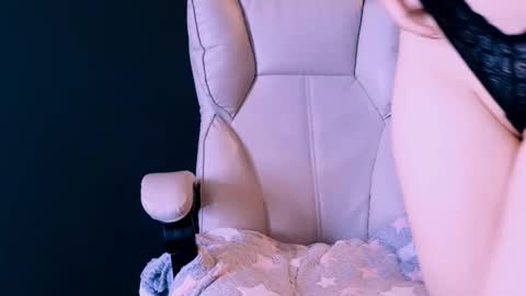 Snapshot of misty_arrow chatting on February 2025 12:03:02 PM Jenny online show from February 2025 12:03:02 PM