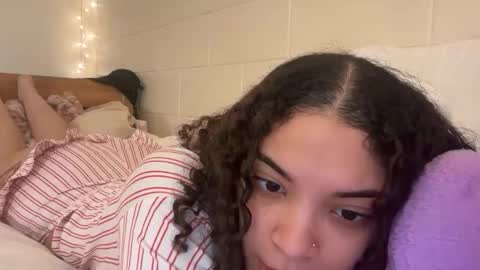 mixedmamas online show from February 2026 08:00:02 AM