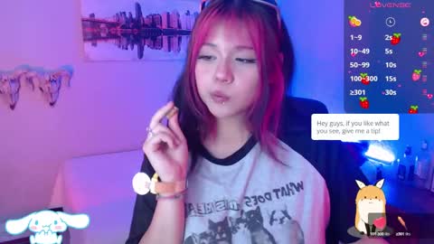 mixie_cute online show from January 2025 10:15:01 PM