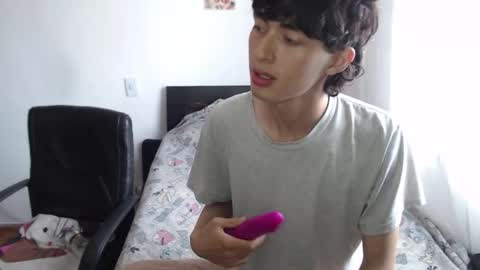 Naomi and Nekorii online show from October 2025 12:28:01 PM