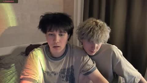 MeowMiku online show from December 2025 06:04:01 PM