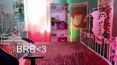 Snapshot of mizukinoyoru chatting on March 2025 12:09:02 PM Mizuki online show from March 2025 12:09:02 PM