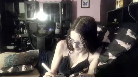 Snapshot of mizzbonez chatting on February 2026 03:22:01 AM Mizz Bonez online show from February 2026 03:22:01 AM