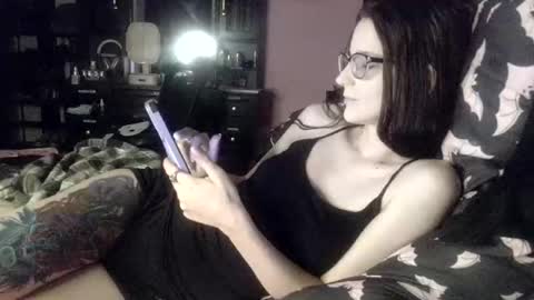 Snapshot of mizzbonez chatting on February 2026 01:57:02 AM Mizz Bonez online show from February 2026 01:57:02 AM