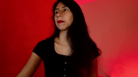 MoonLipson online show from January 2025 06:38:02 AM