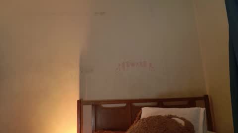 MoonLipson online show from March 2026 11:11:01 PM