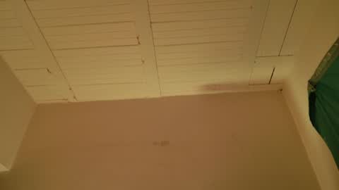 MoonLipson online show from June 2026 01:50:01 AM