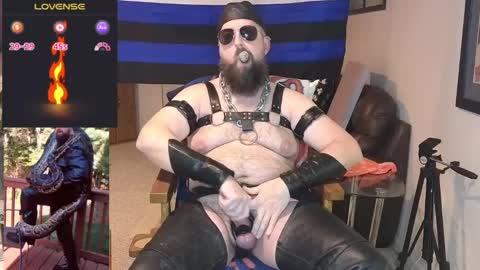 SMOKINsnakeEYEZ online show from December 2024 12:30:02 AM