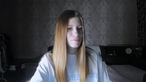 Lili online show from October 2025 10:36:01 AM