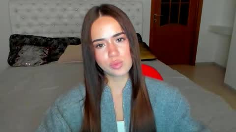 Beata online show from November 2025 06:51:02 PM