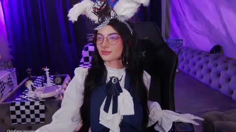 Jessie online show from November 2025 12:01:02 AM