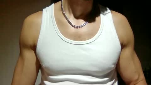 Snapshot of mmuscularman chatting on May 2026 07:03:01 AM mmuscularman online show from May 2026 07:03:01 AM