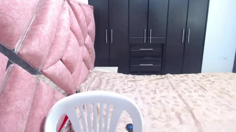 Catalina online show from April 2026 02:04:02 AM