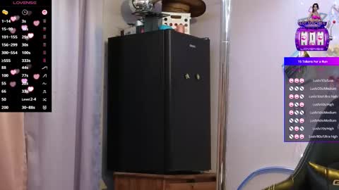 Snapshot of mocha_ chatting on November 2025 06:08:02 AM MOCHA JAMES THE NPC online show from November 2025 06:08:02 AM